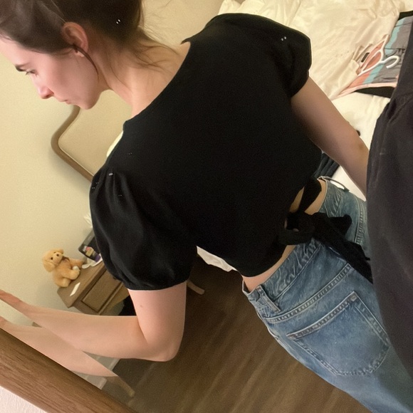 Black Puff Sleeve Top (Oak+Fort) - Picture 2 of 5